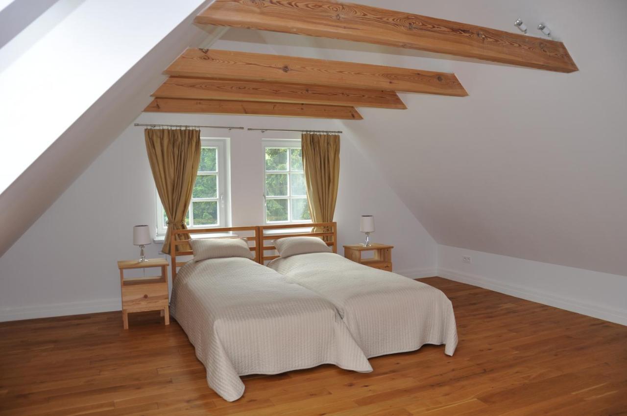 Monte Carvick Nad Jeziorem Seksty Karwik Exterior foto